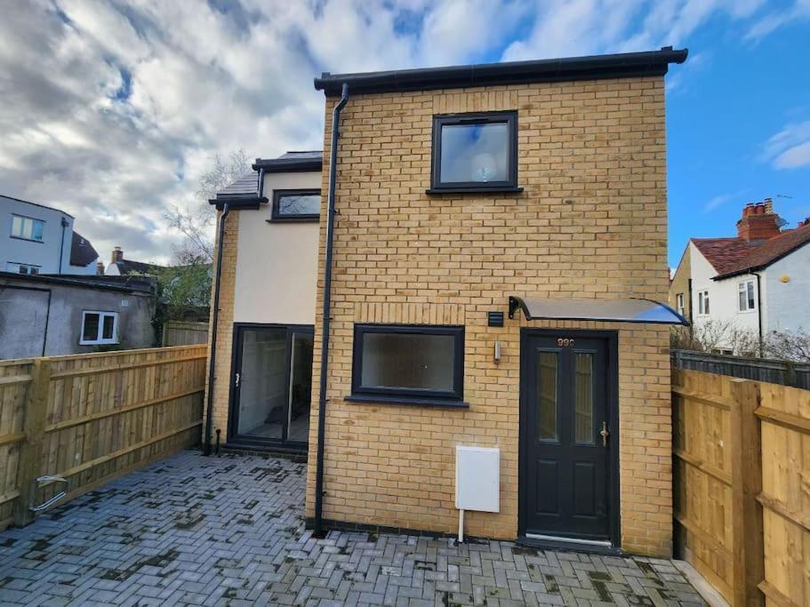 Charming New 2Br Detached House-Central Headington- Wi-Fi, Netflix, Top Location Oxford Exterior foto